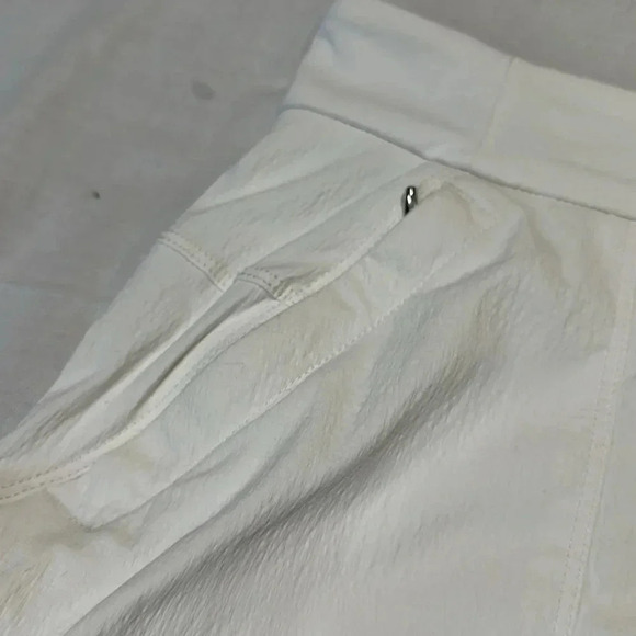 Athleta Trekkie Skort Skirt Womens Size 2 White Cargo Pockets Stretch - Picture 3 of 8